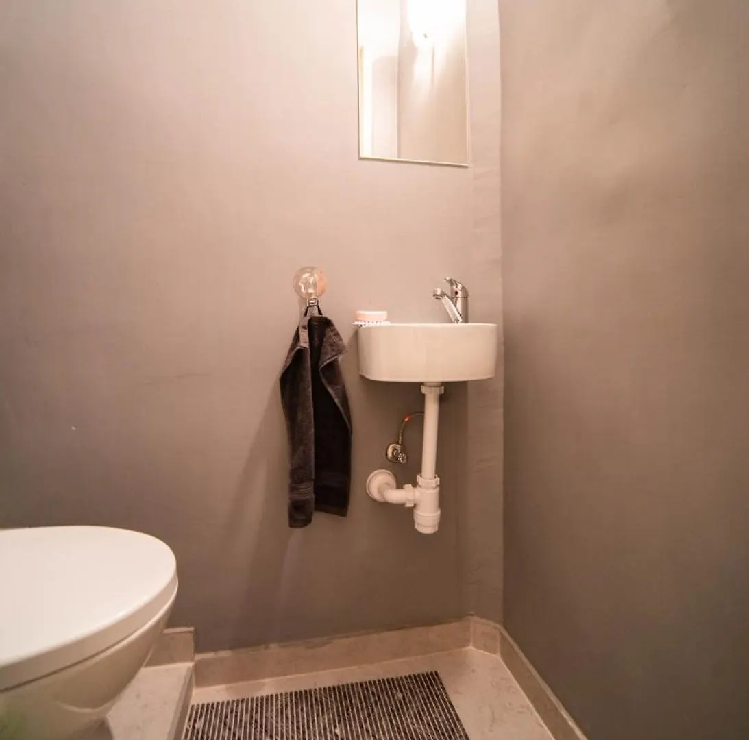 Stylish Studio Apartment In The Heart Of Budapest 0*,