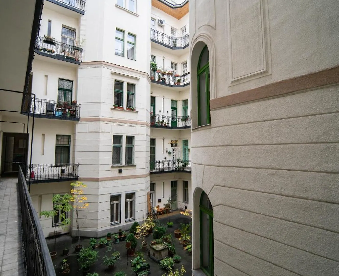 Stylish Studio Apartment In The Heart Of Budapest Hungary