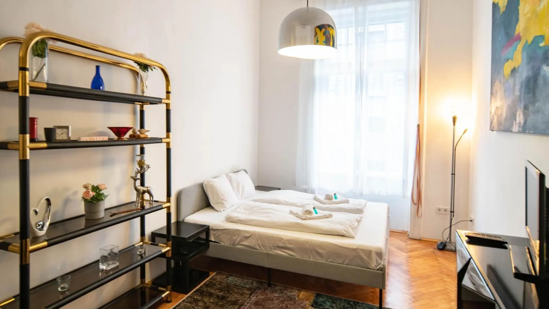 Stylish Studio Apartment In The Heart Of Budapest
